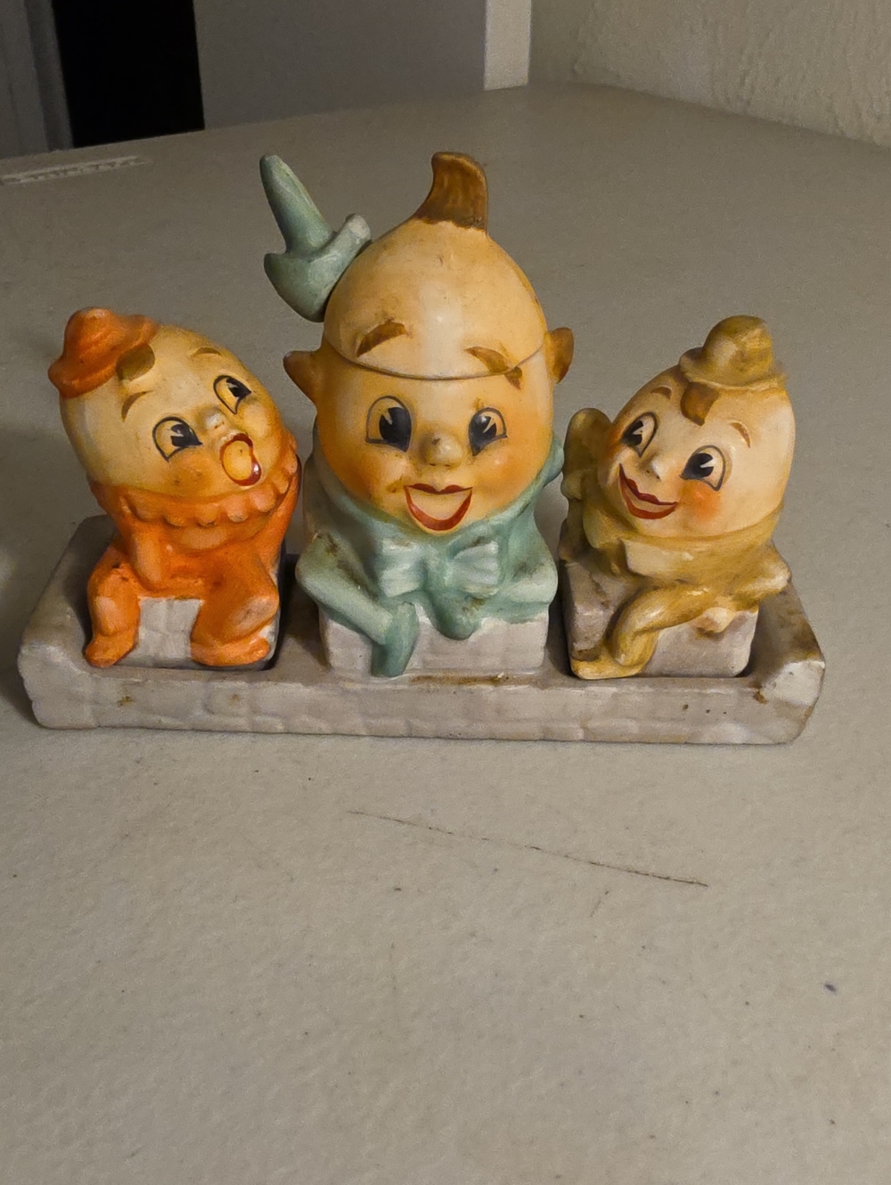 S. S. Kresge Co. Vintage Three-Figure Ceramic Holiday Decor